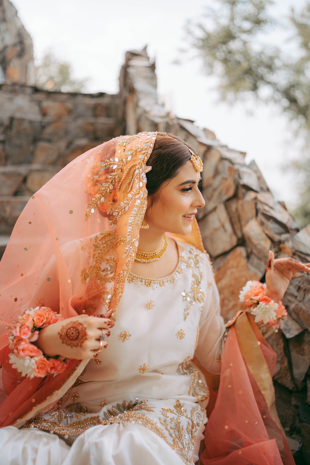 Sana Waqas Fleurs Rouges Bahaara – Sana Waqas