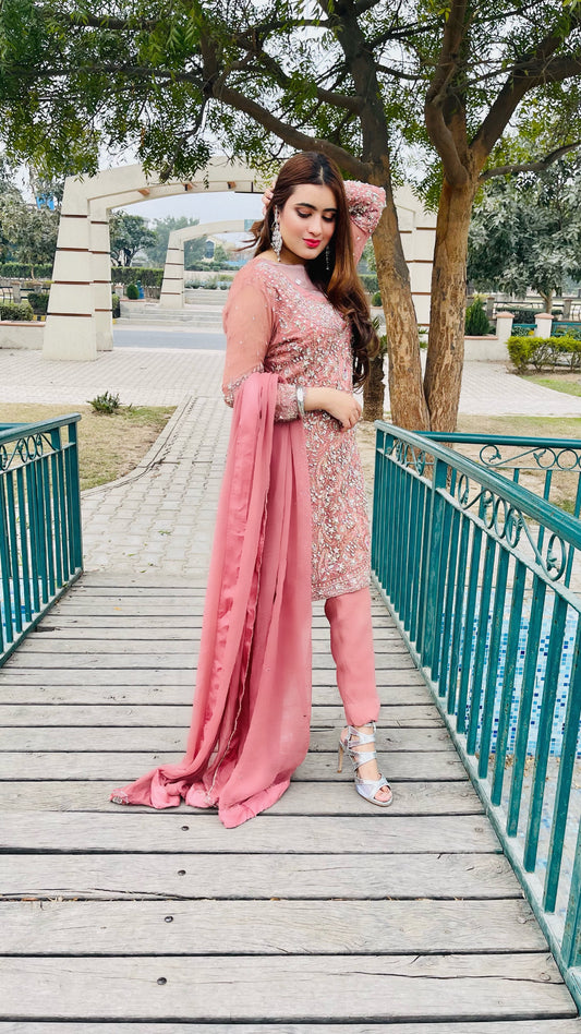 Sana Waqas Fleurs Rouges Products – Page 2 – Sana Waqas